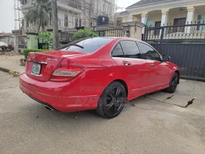 Mercedes-Benz C300 Sport Sedan AWD (3.0L 6cyl 7A) 2009 Red