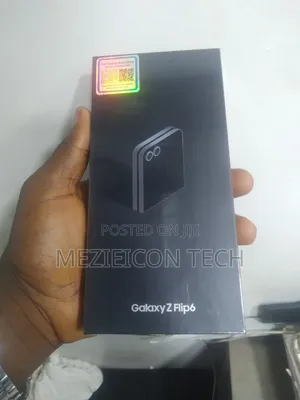 New Samsung Galaxy Z Flip6 256 GB Black