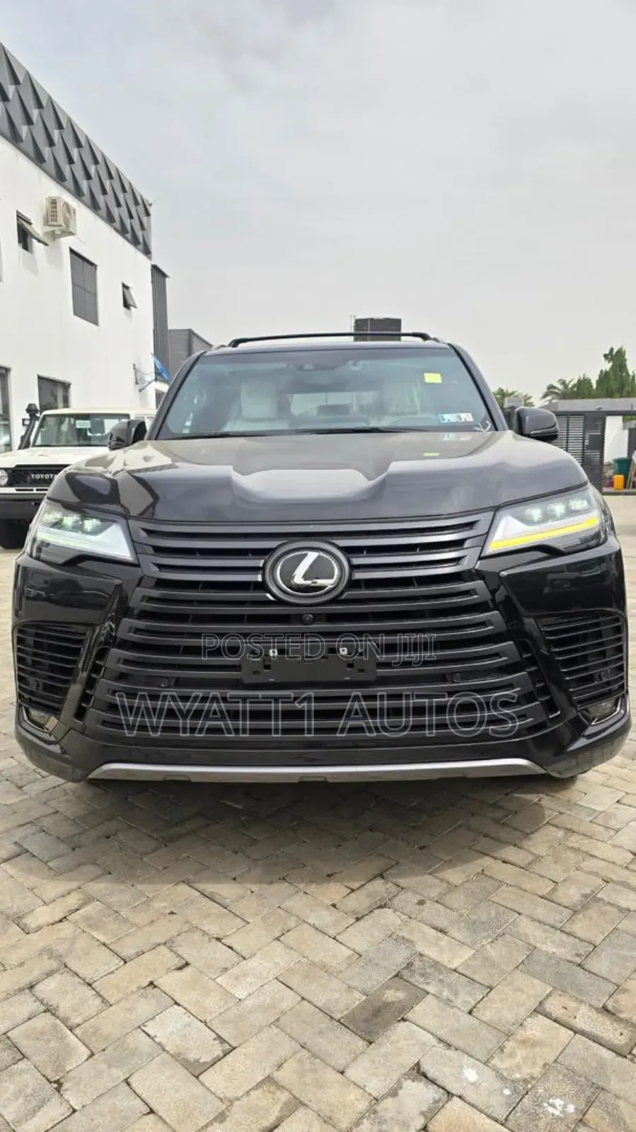 Lexus LX 2022 Black