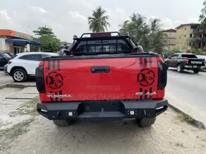 Toyota Tundra 2014 Red