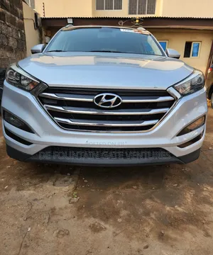 Hyundai Tucson Limited FWD 2017 Silver
