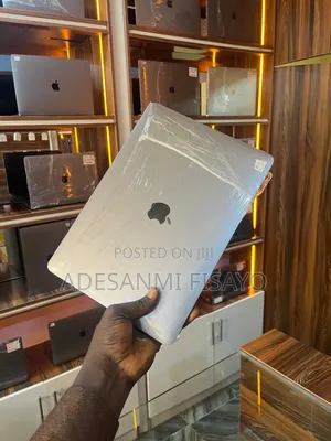 Laptop Apple MacBook Pro 2017 8GB Intel Core i5 SSD 256GB