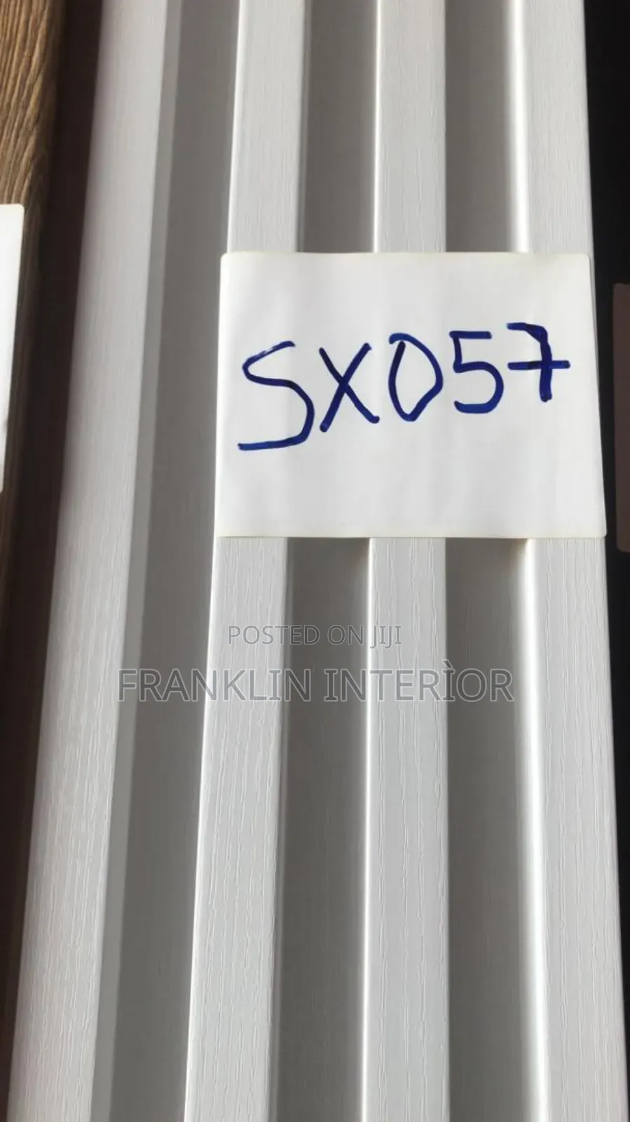 Plain White S×082 Fluted Panel