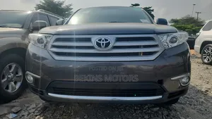 Toyota Highlander 2013 Gray