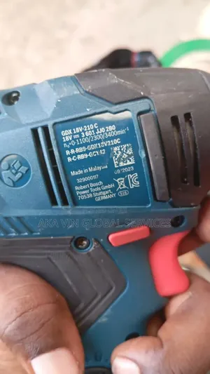 Bosch GDR 18v-210 C 18V.