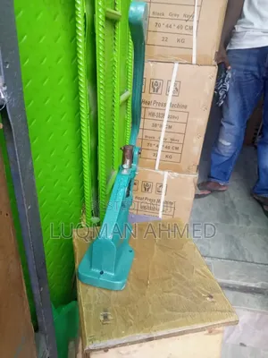Eyelet Machine