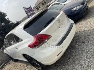 Photo - Toyota Venza 2015 White