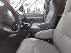Ford E350 2006 White