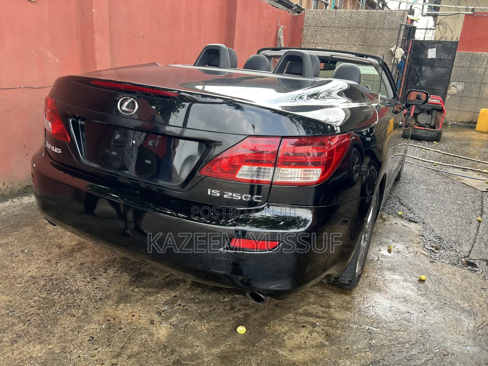 Lexus IS 250 C Automatic 2010 Black