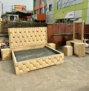 Well Manufactured Upholstery Padded 6 by 6 HDF Bed Frame