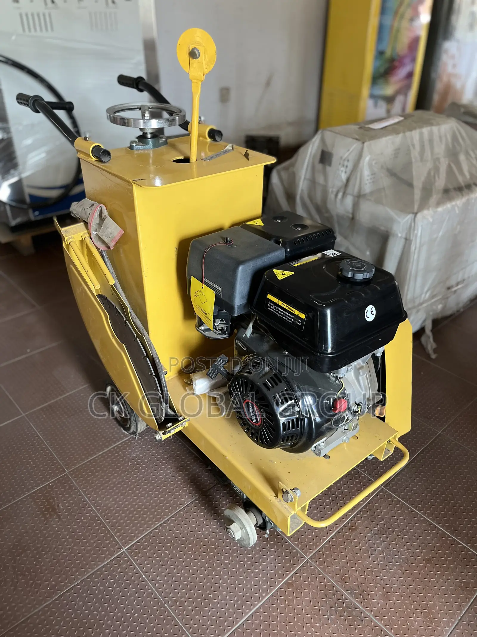 Concrete Cutting Machine (18 Inches )