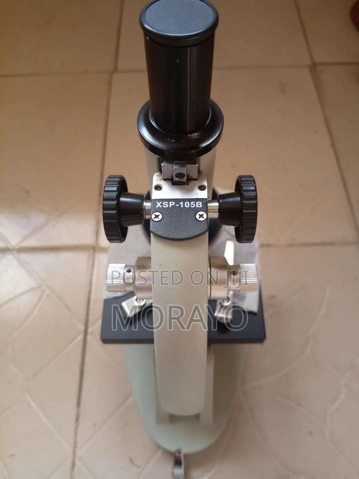 Microscope