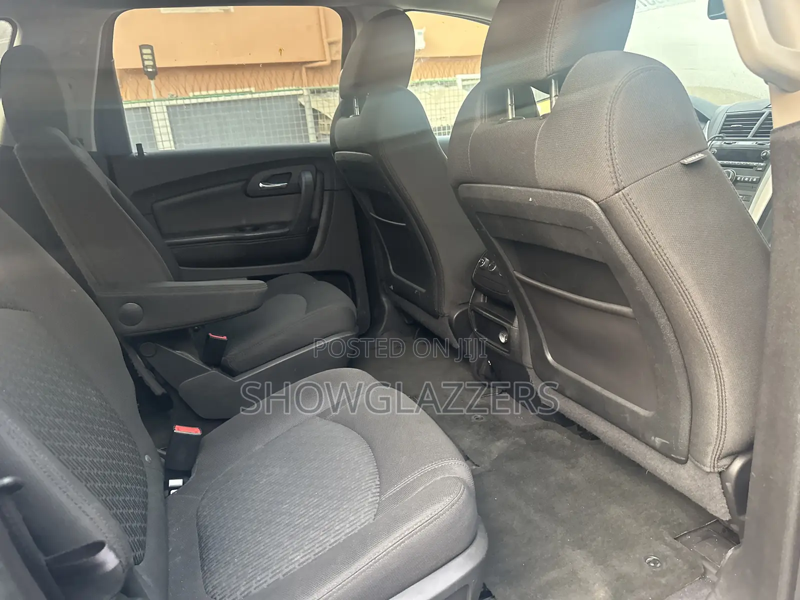 Chevrolet Traverse 2LT 2012 Blue