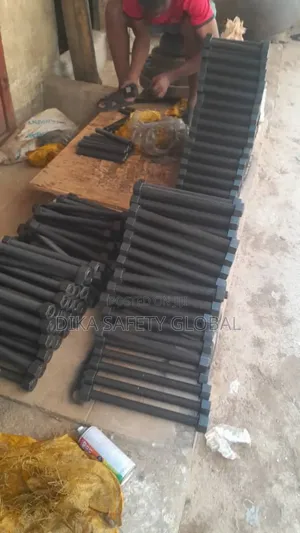 Original Stud Bolt Available In Stock