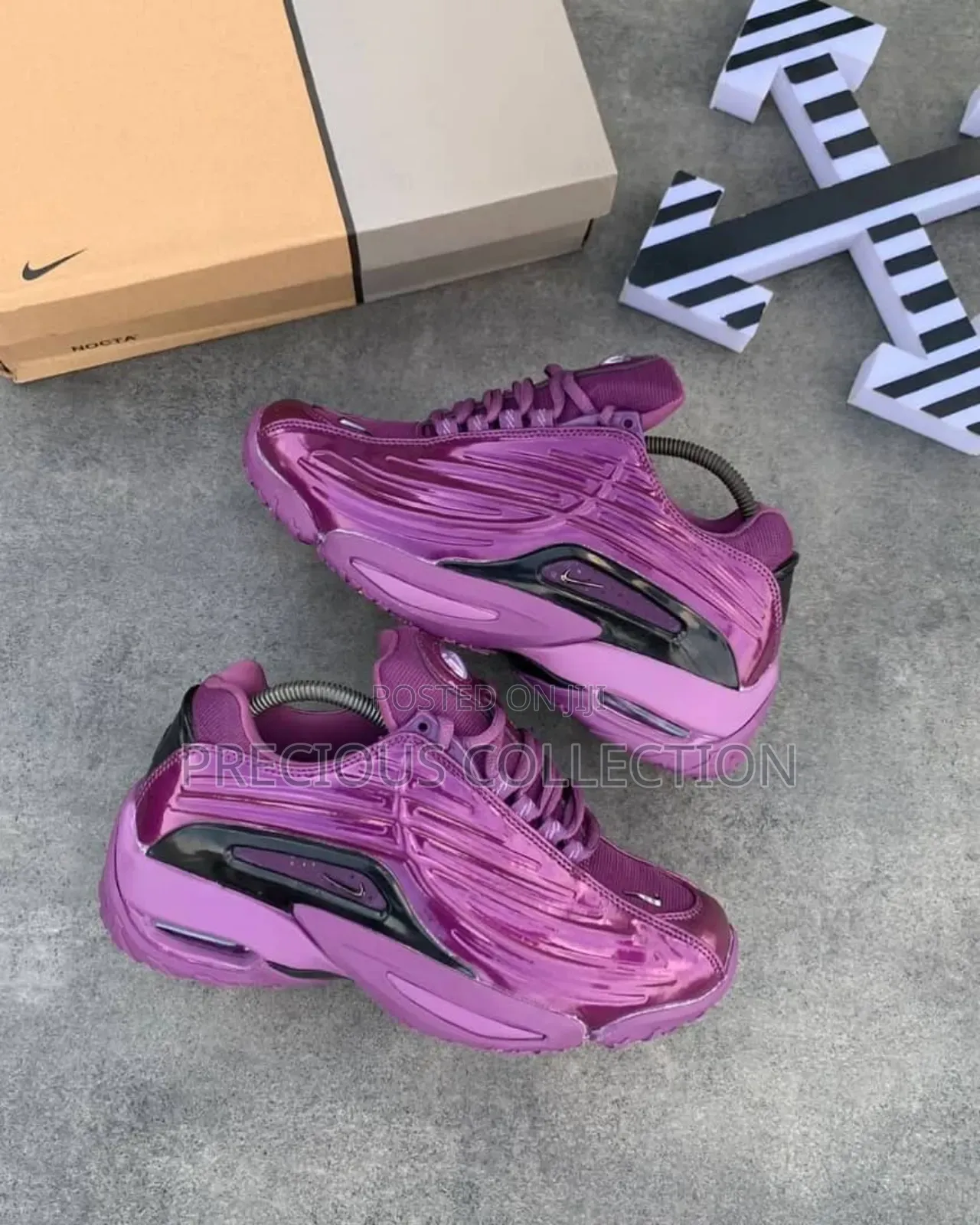 Unisex Nike Lux Sneakers