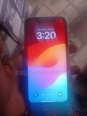 Apple iPhone 11 64 GB White