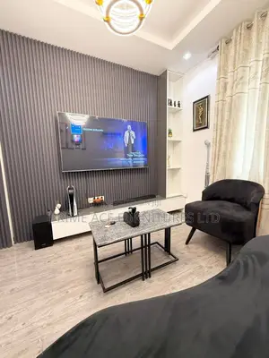 Prime Luxurious Console