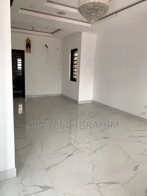 Furnished 4bdrm Block of Flats in Peninsula Estate for sale