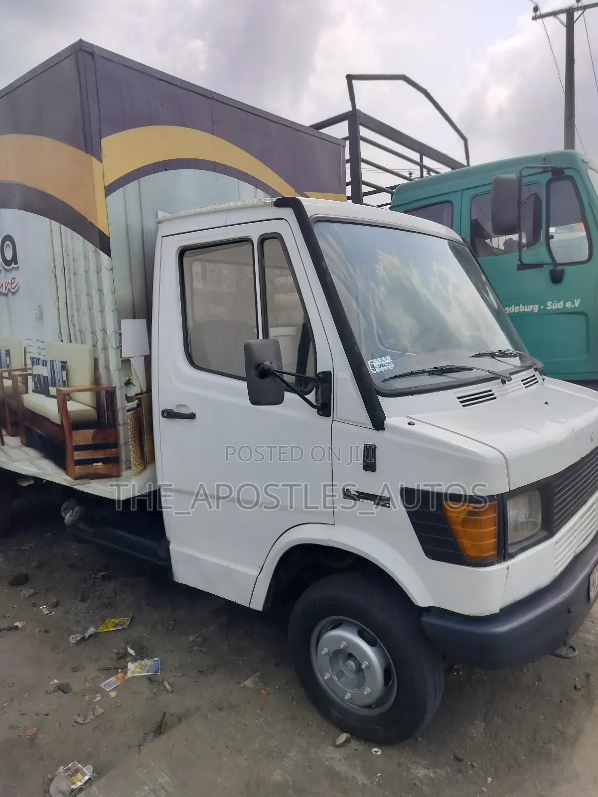 Mercedes-Benz T2 1996 White