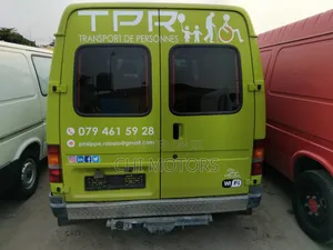 Ford Transit 2004 Green
