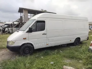 Mercedes-Benz Sprinter 2010 White