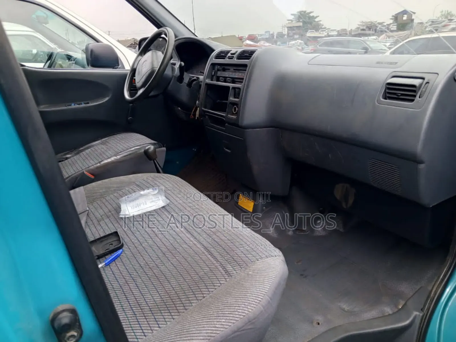 Toyota HiAce 2004 Blue