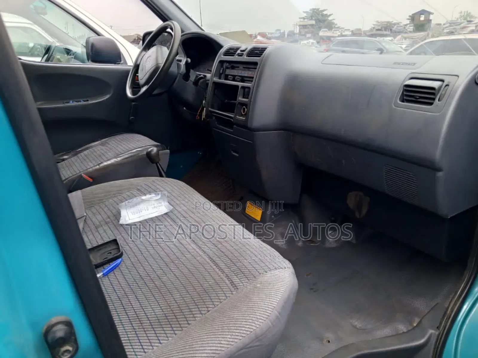 Toyota HiAce 2004 Blue