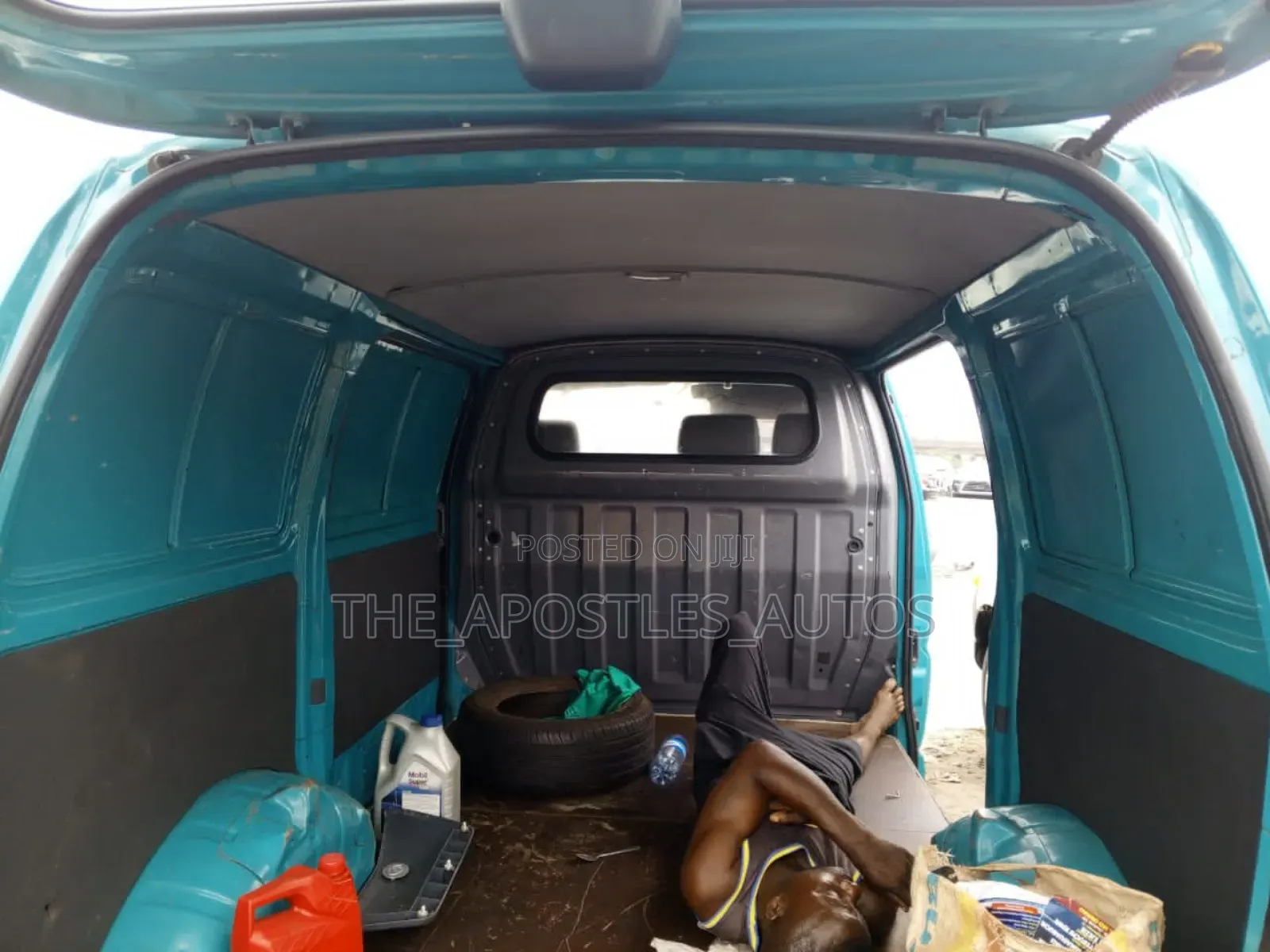 Toyota HiAce 2004 Blue