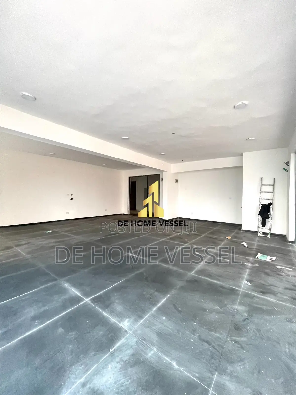 Uniquely Structured Office Spaces/Shops