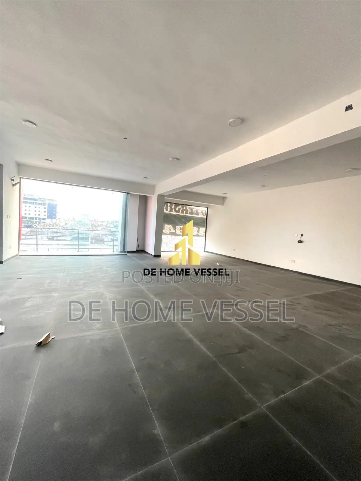 Uniquely Structured Office Spaces/Shops