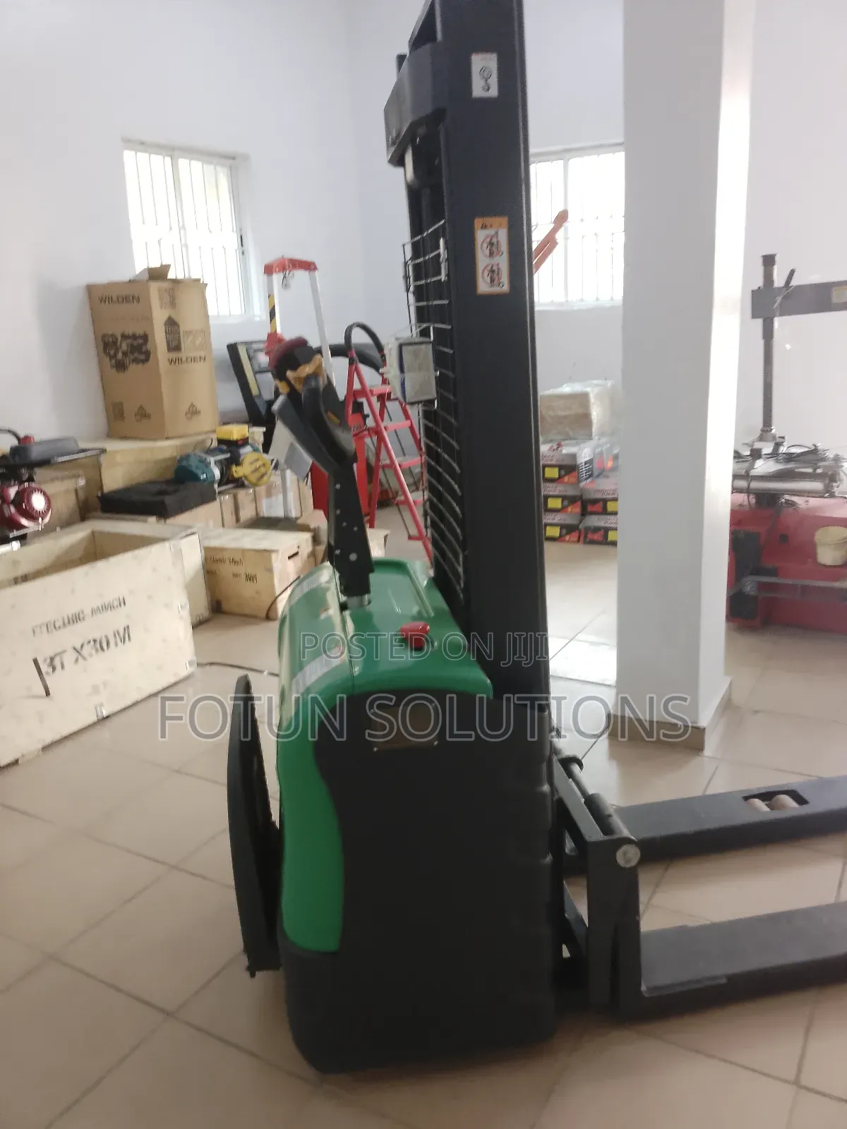 Full Electric Stacker