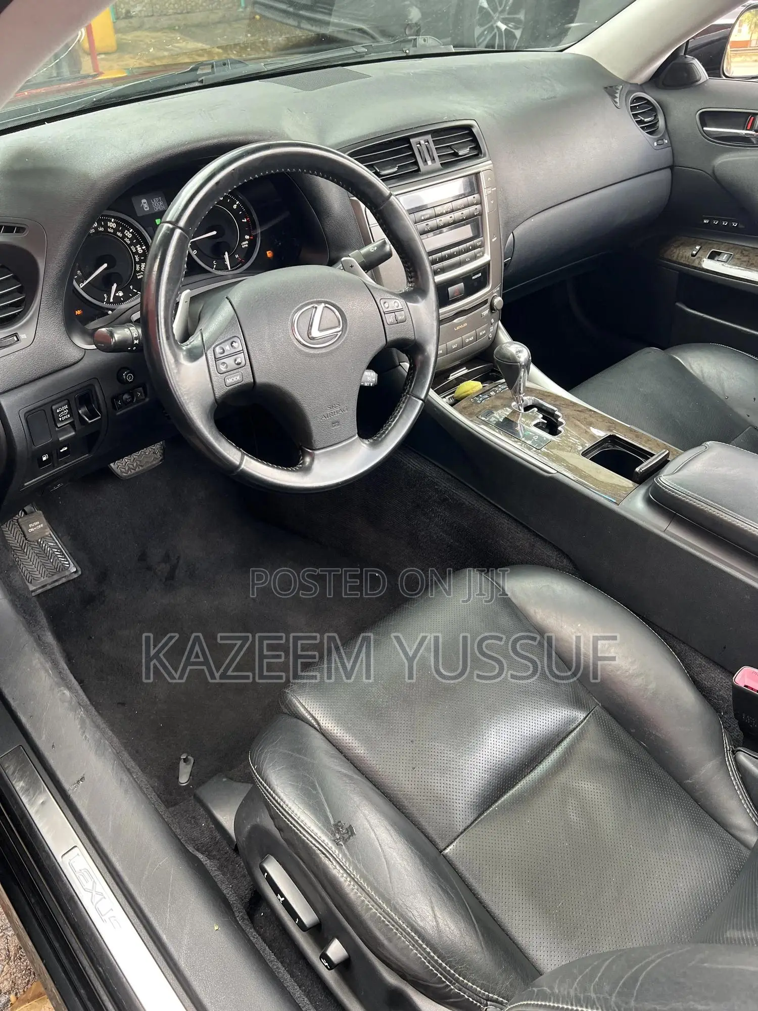 Lexus IS 250 C Automatic 2010 Black