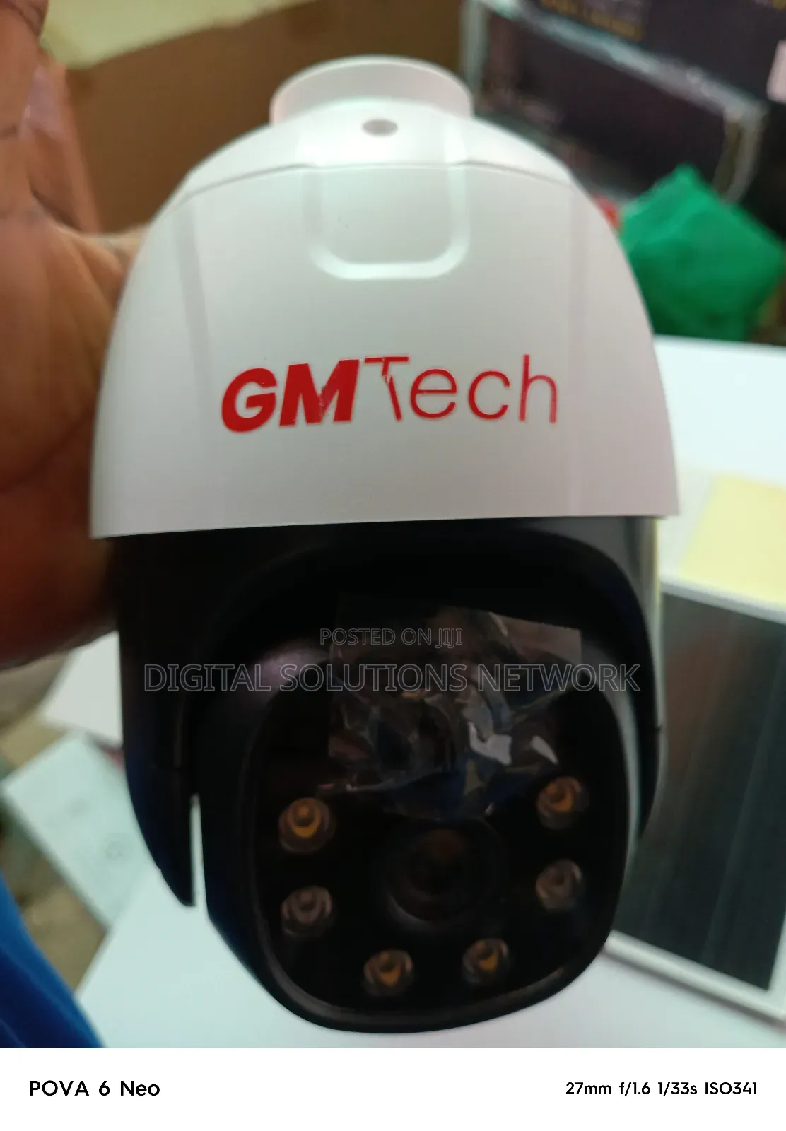 V380 Solar Camera PTZ Uses SIM