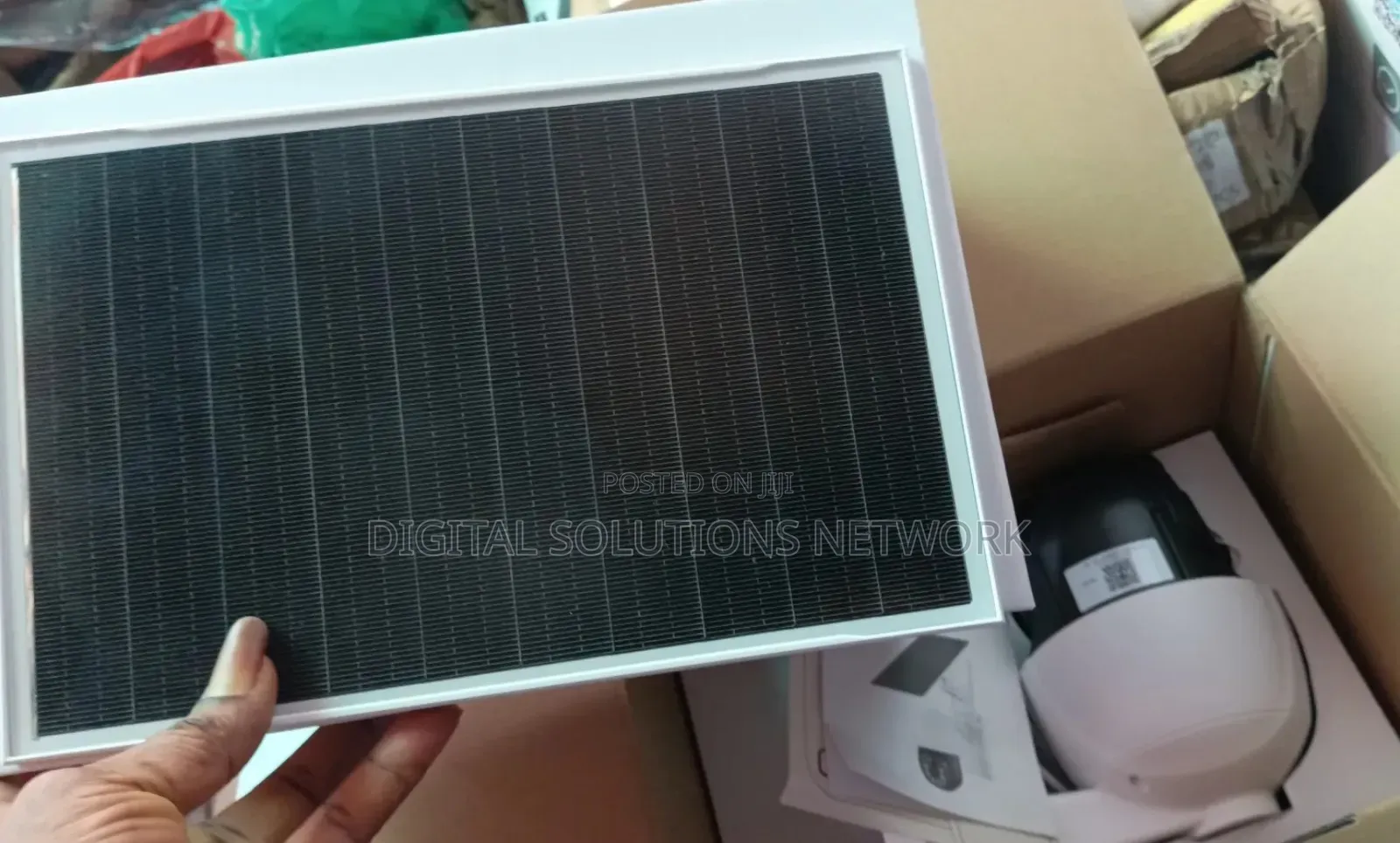 V380 Solar Camera PTZ Uses SIM