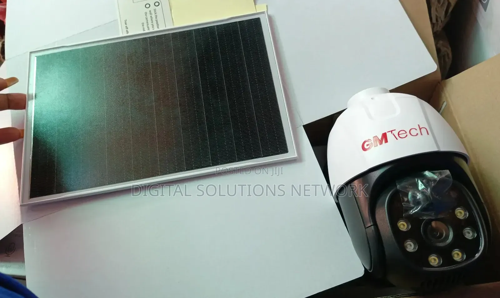 V380 Solar Camera PTZ Uses SIM
