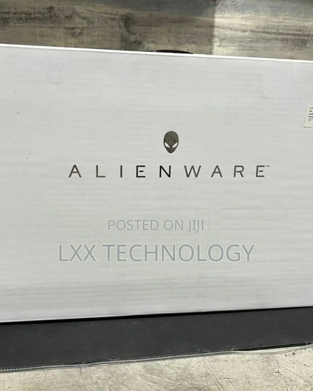 New Laptop Dell Alienware M16 R2 16GB Intel Core Ultra 7 SSD 1T