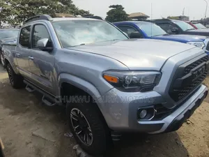 Toyota Tacoma 4dr Double Cab 2016 Silver
