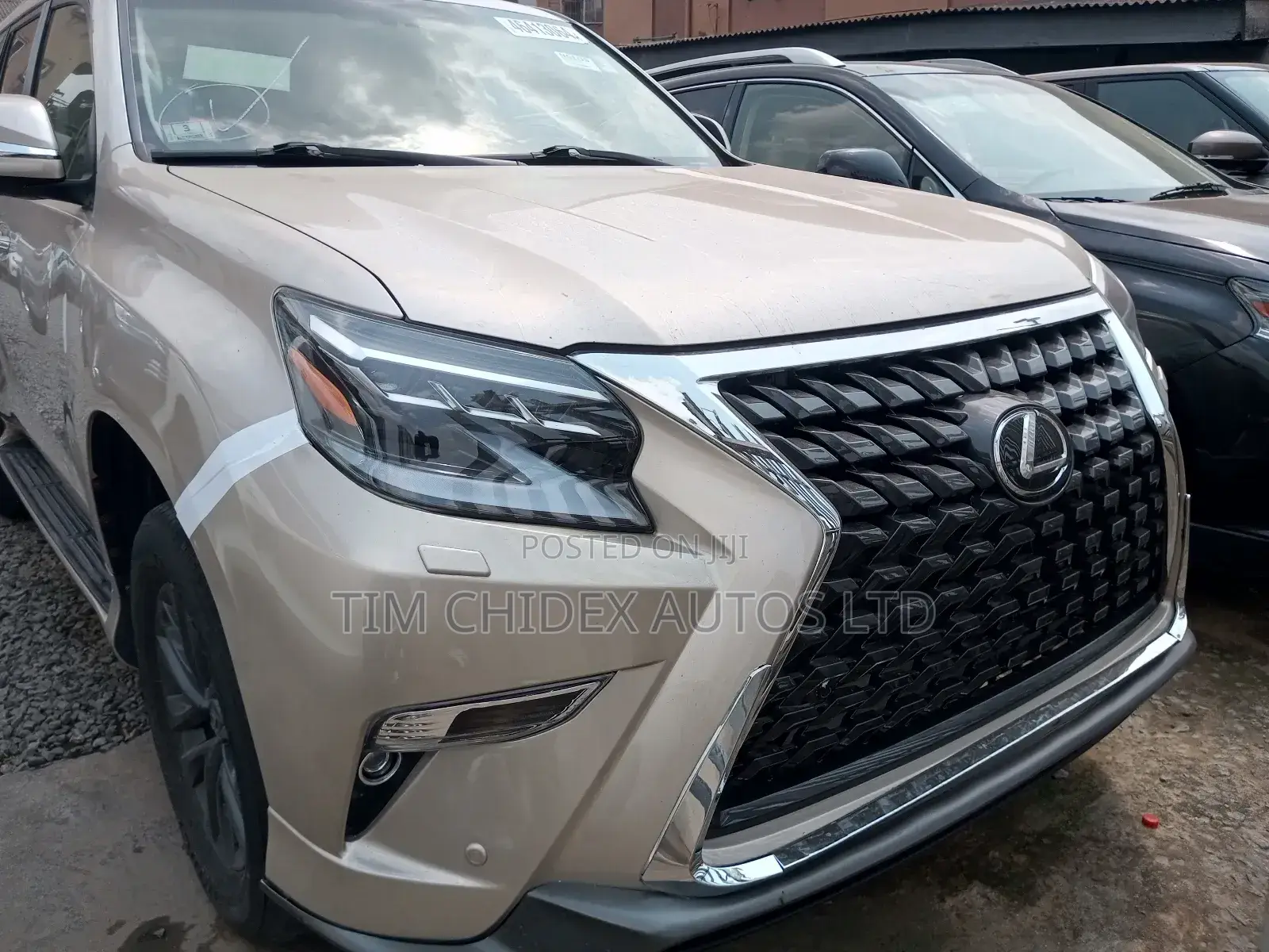 Lexus GX 460 2010 Gold