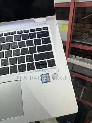 Laptop HP EliteBook X360 1030 G2 8GB Intel Core I5 HDD+SSD 256GB