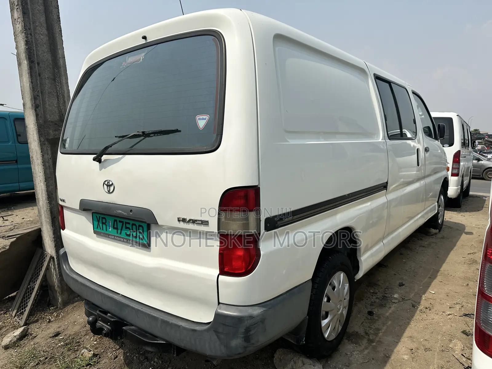Toyota HiAce 2005 White