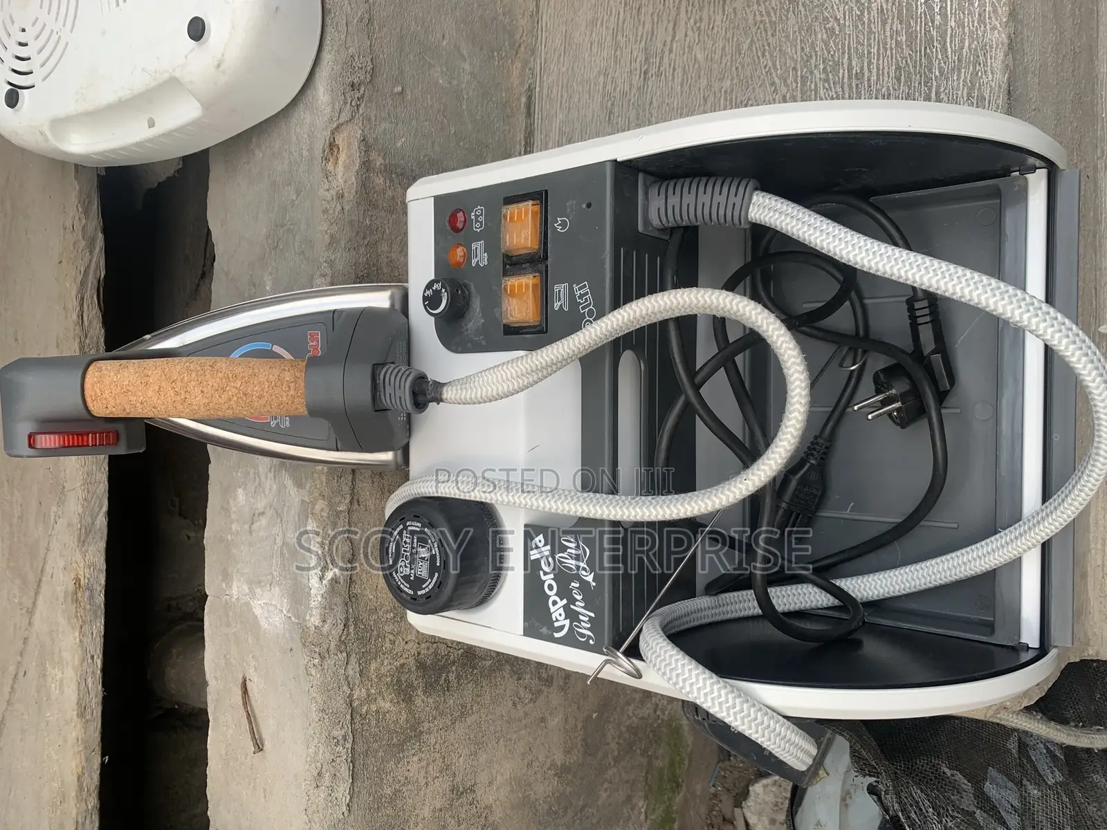 Industrial Steam Iron