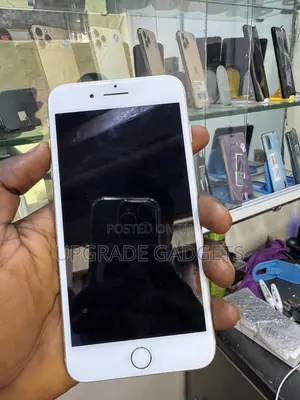 Apple iPhone 7 Plus 128 GB Silver