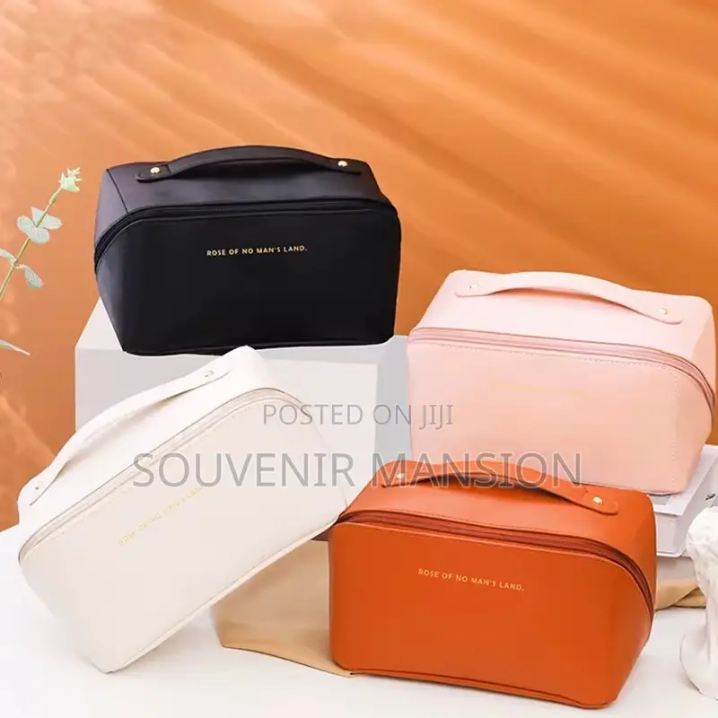 Leather Make Up / Cosmetics Bag