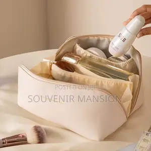 Leather Make Up / Cosmetics Bag