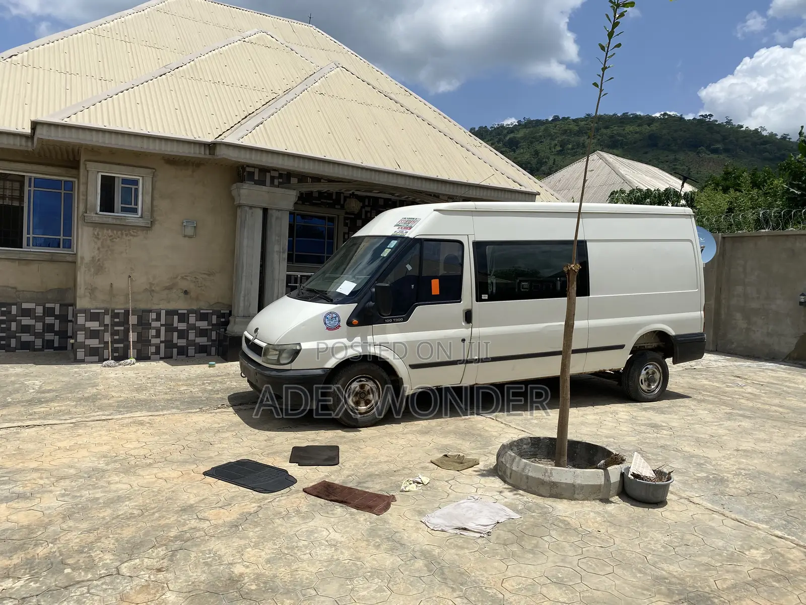 Cargo Van, Bus for Hire
