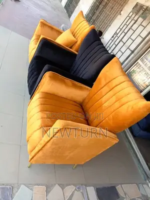 Single Chair.