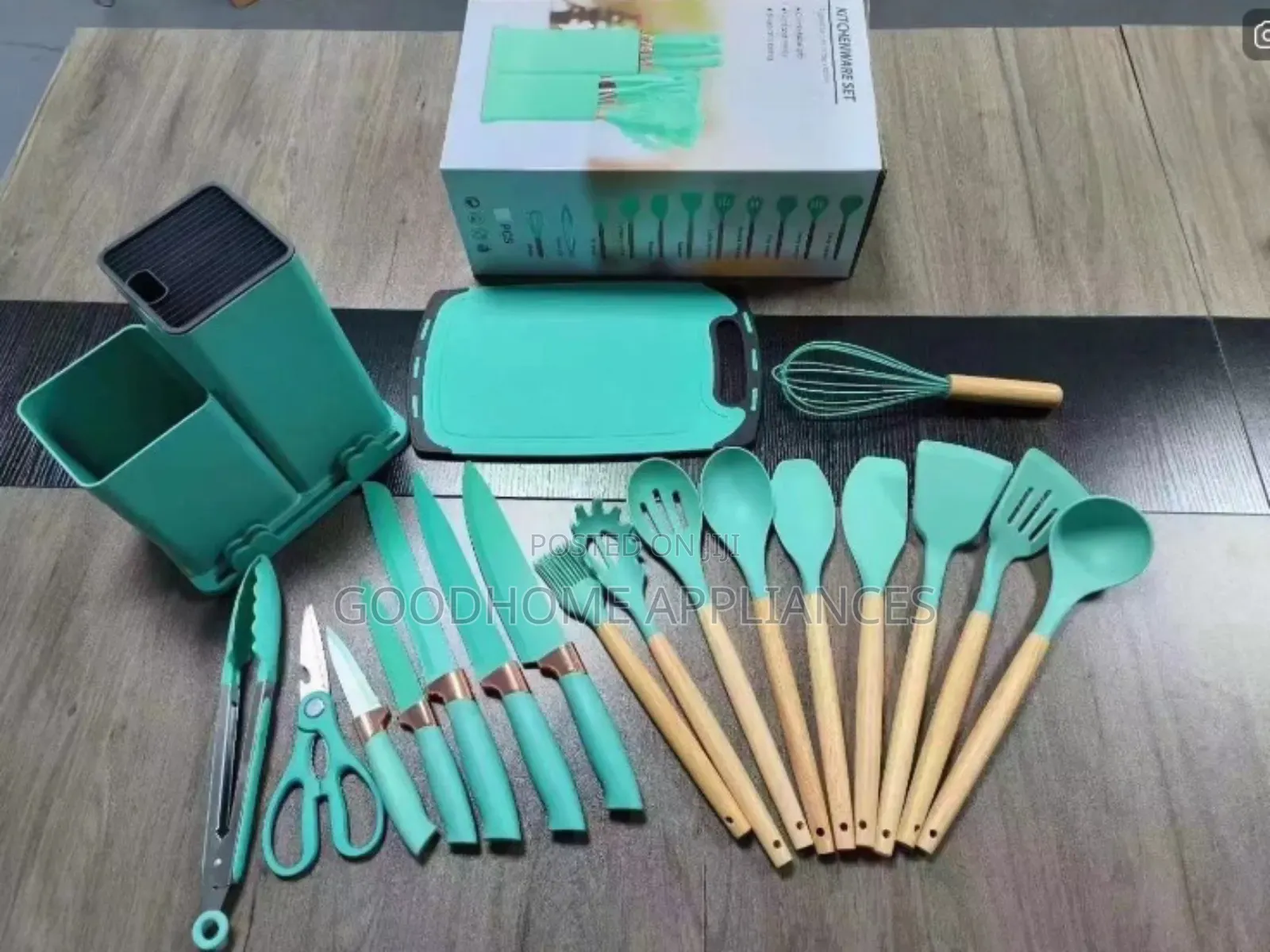 18pcs of Kitchenware Set With Tray