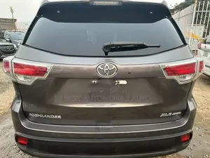Photo - Toyota Highlander 2014 Gray