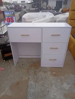 Dressing Table for Ladies