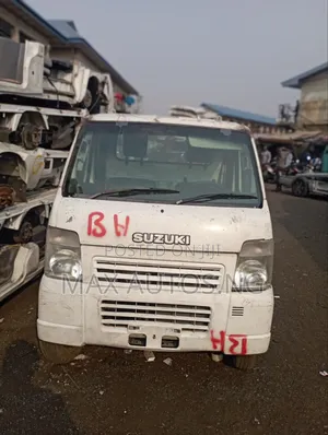 Suzuki Carry 2010